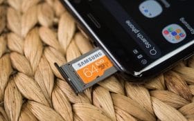 کنار گذاشتن کارت‌های حافظه میکرو SD در سال ۲۰۱۸